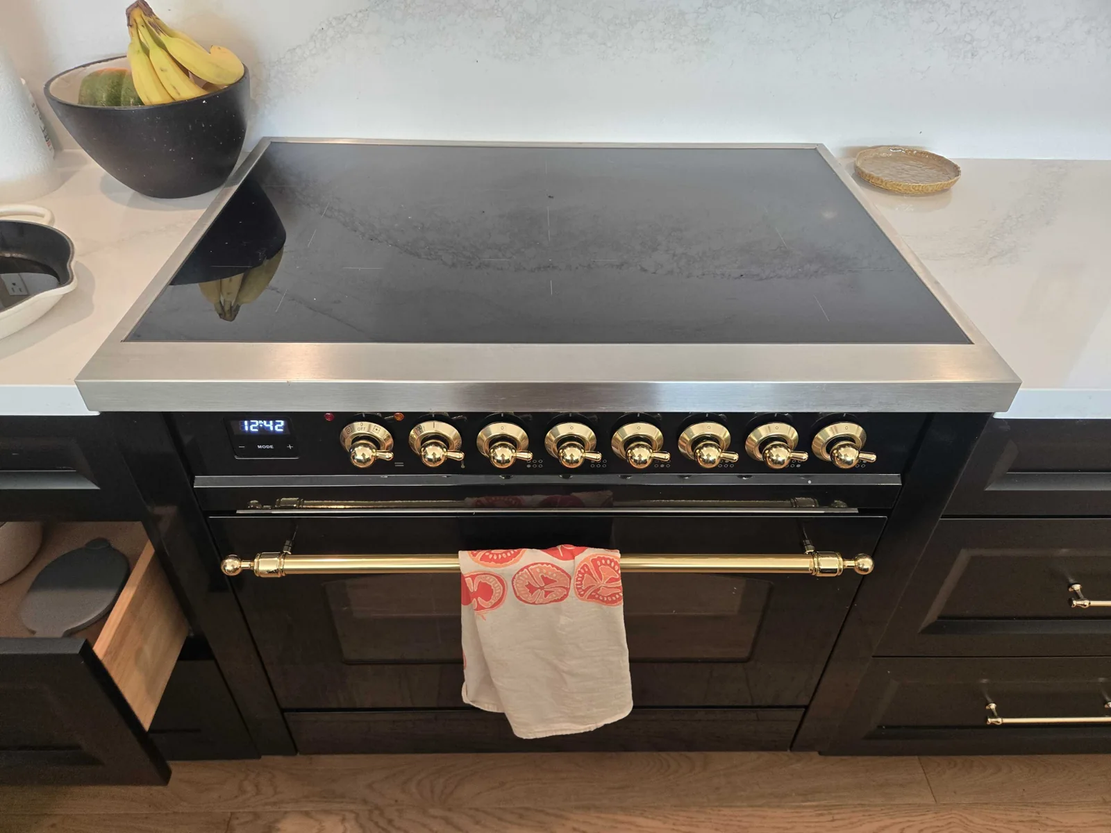 ILVE induction range with the glass cooking surface in place.